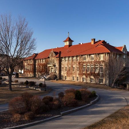 St. Eugene Golf Resort & Casino Cranbrook Exterior photo