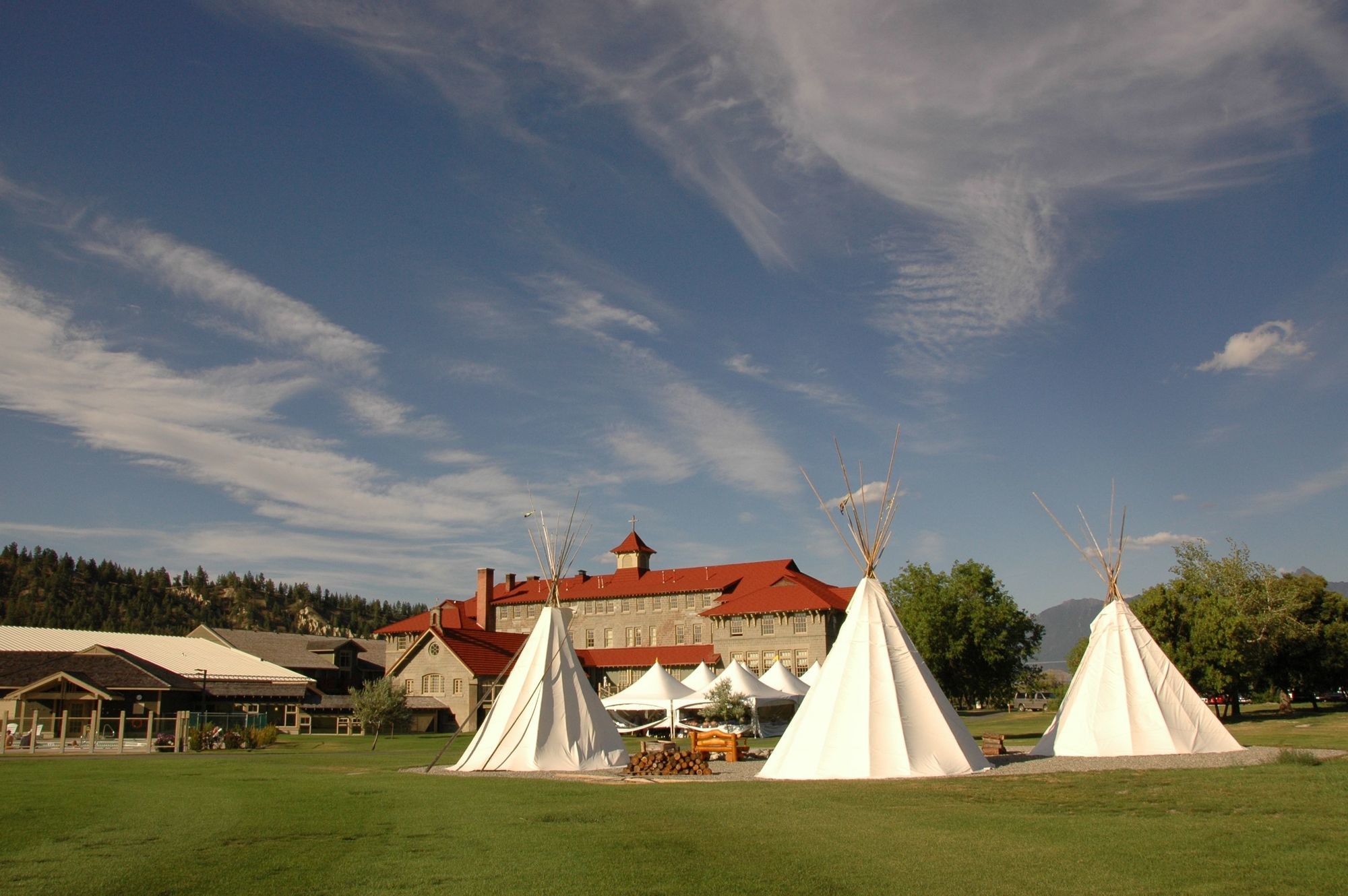 St. Eugene Golf Resort & Casino Cranbrook Exterior photo